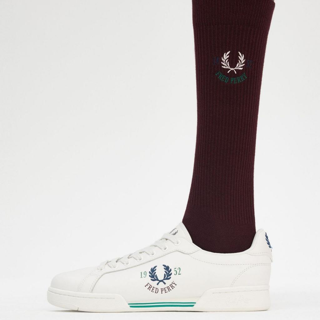 FRED PERRY CLUBHOUSE SOCK en color BURDEOS (5)