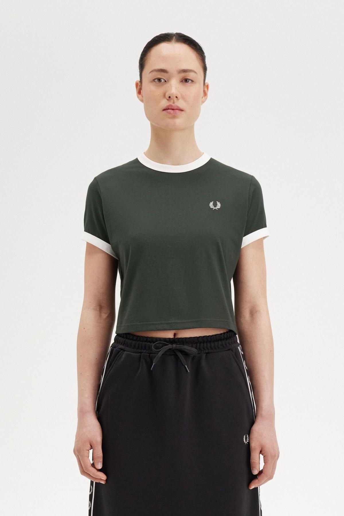 FRED PERRY CROPPED RINGER T-SHIRT en color VERDE (1)