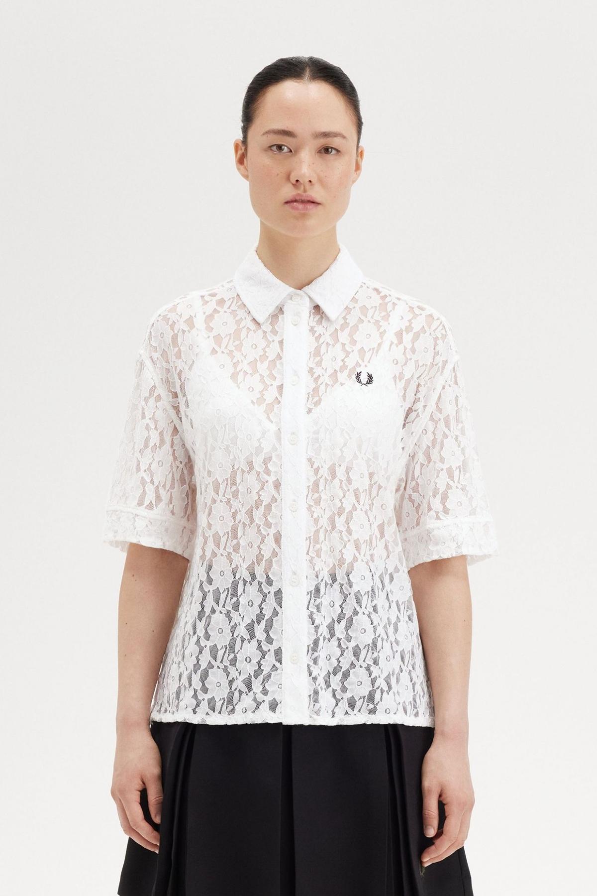FRED PERRY LACE SHIRT en color BLANCO (1)