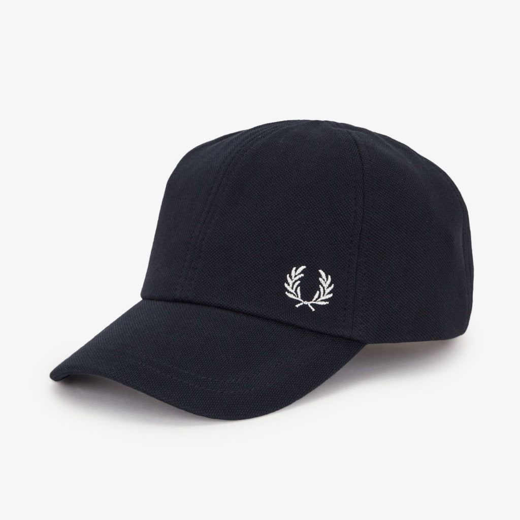 FRED PERRY PIQUE CLASSIC CAP en color NEGRO (4)