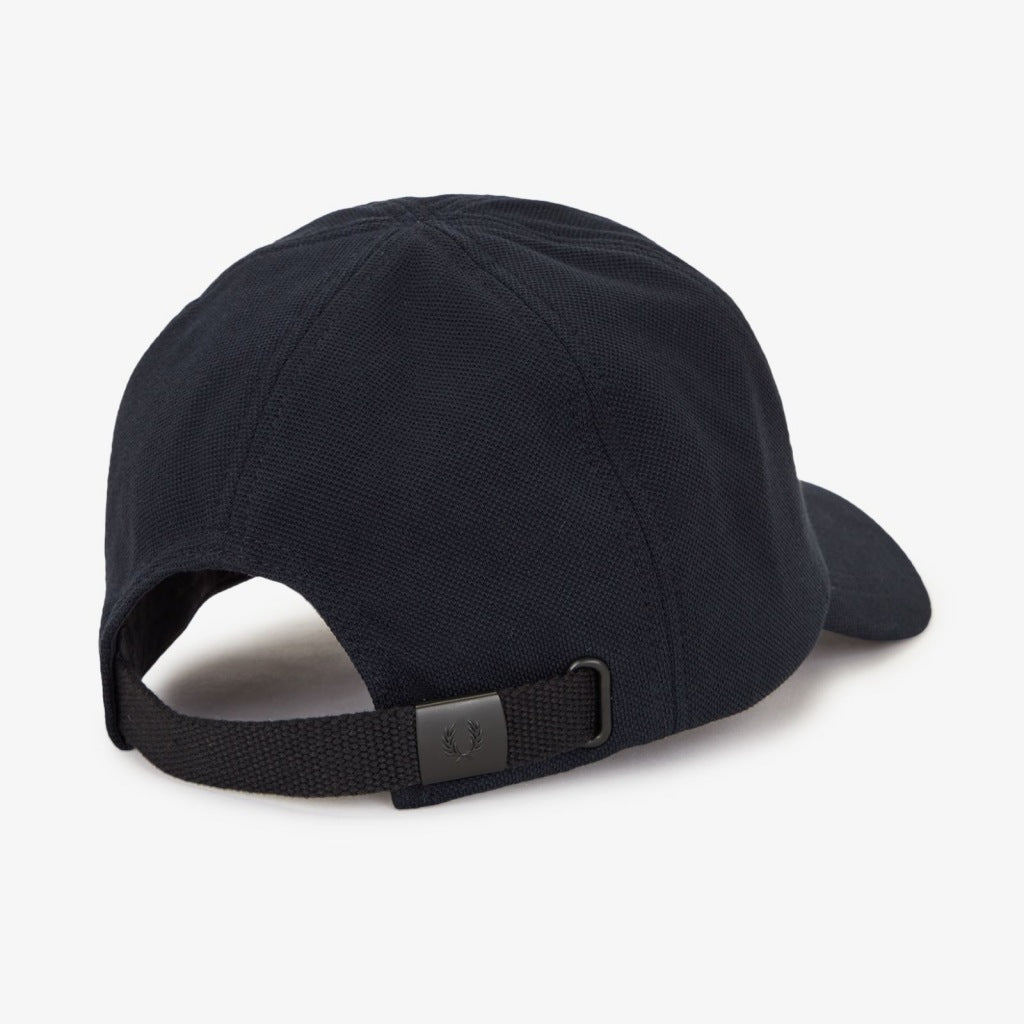 FRED PERRY PIQUE CLASSIC CAP en color NEGRO (5)