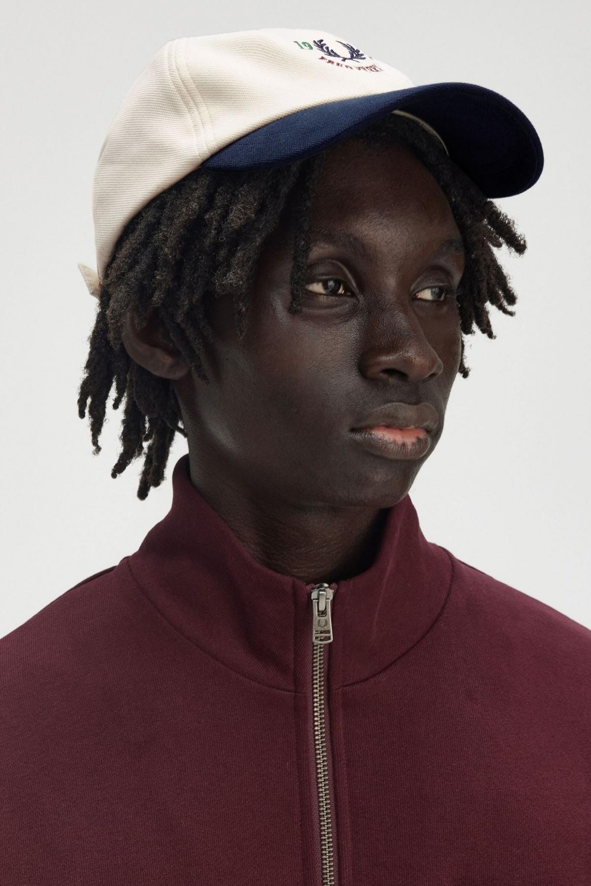 FRED PERRY GRAPHIC PIQUE CAP en color BLANCO (4)