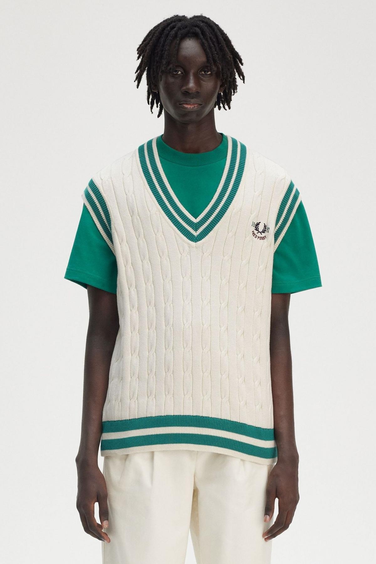 FRED PERRY CABLE KNIT TENNIS TANK en color BEIS (1)