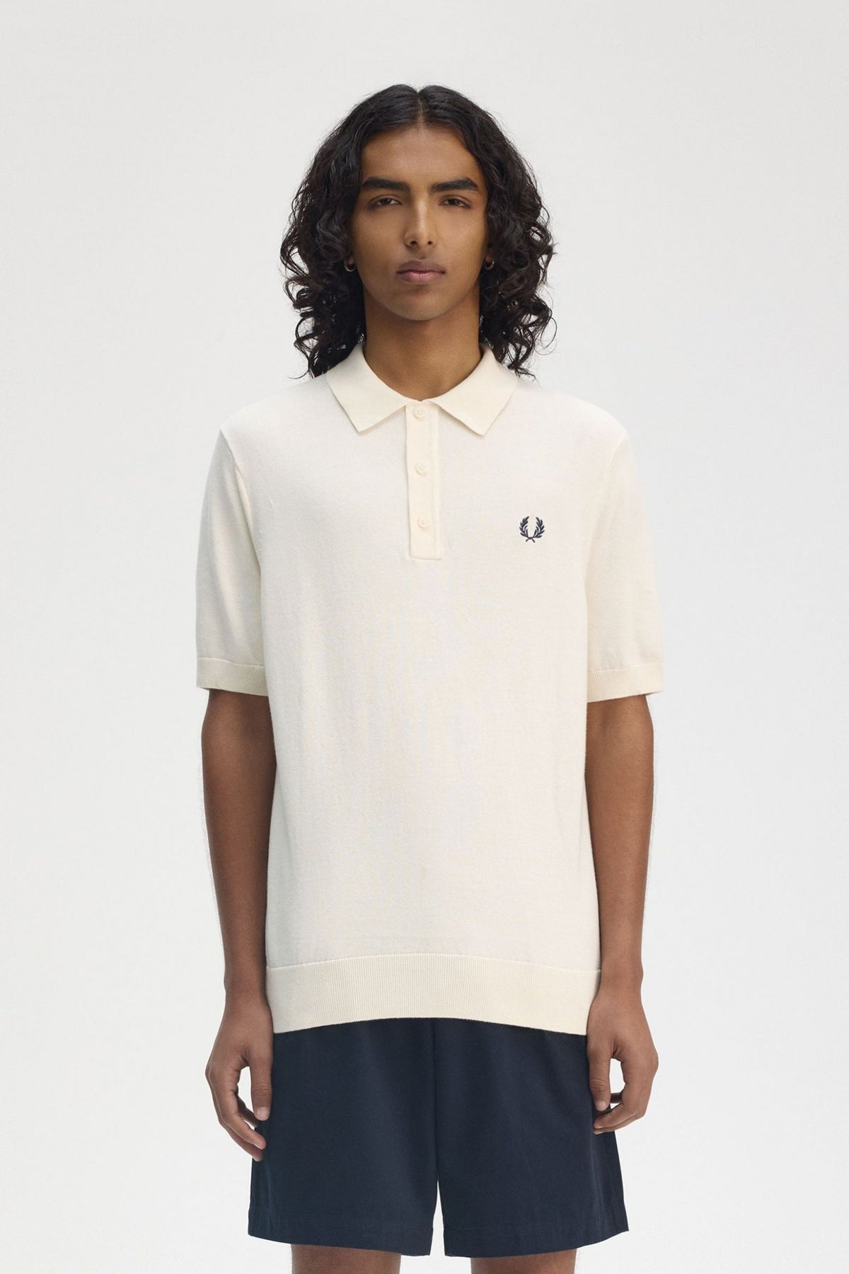FRED PERRY COTTON KITTED SHIRT en color BEIS (1)