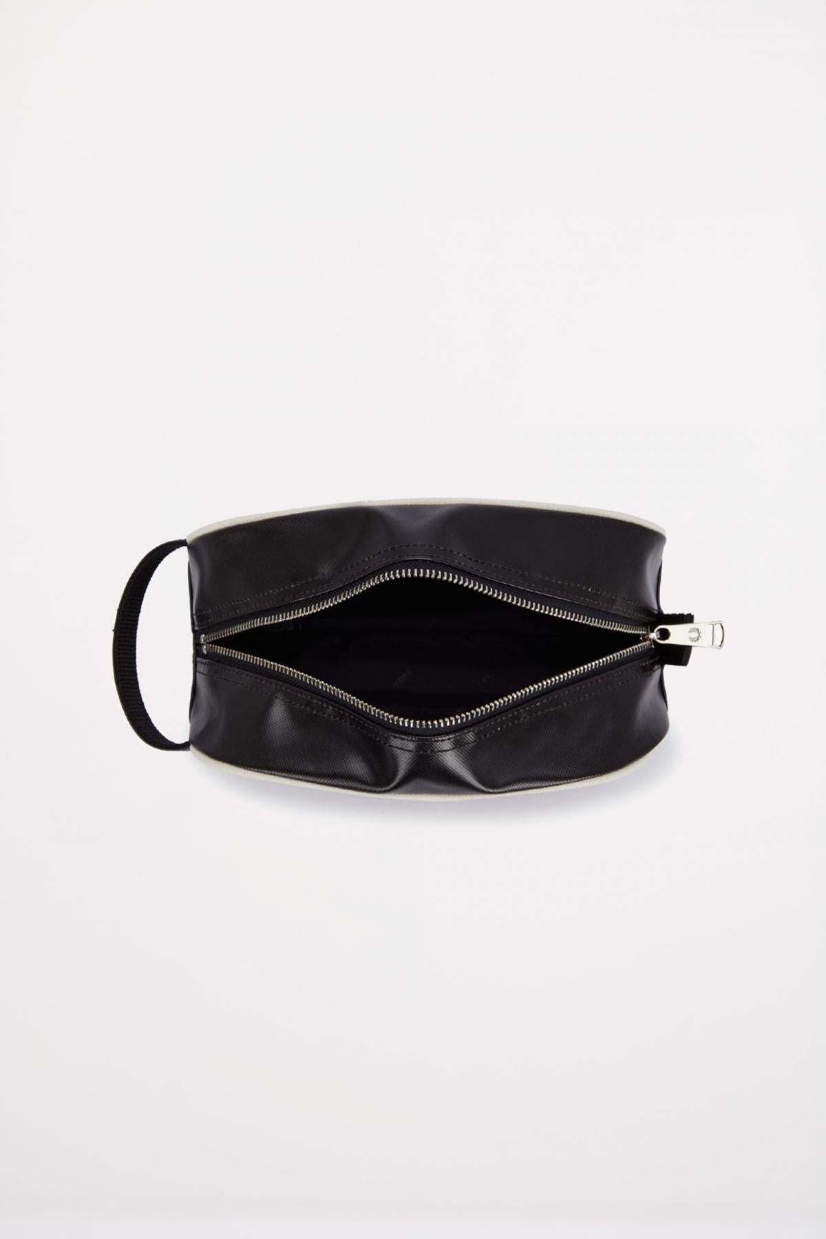 FRED PERRY LFP en color NEGRO (4)