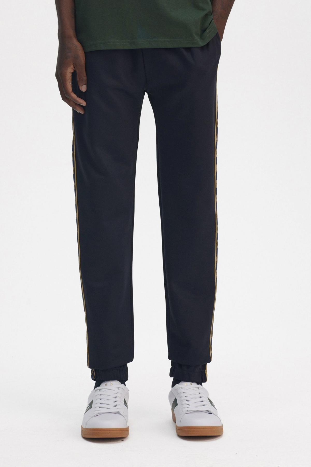 FRED PERRY CONTRAST TAPED TRACK PANT en color AZUL (1)