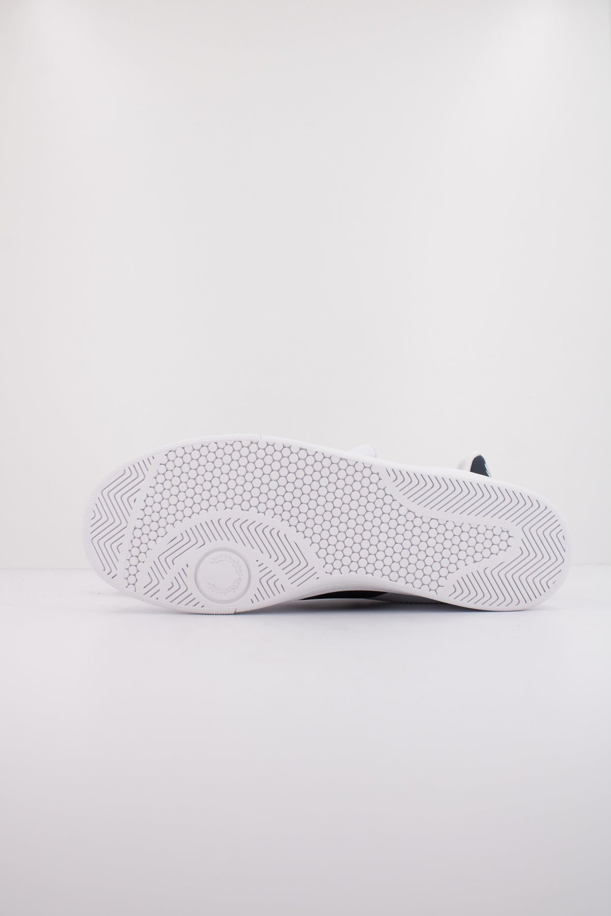 FRED PERRY LEATHER BRANDE en color BLANCO (5)