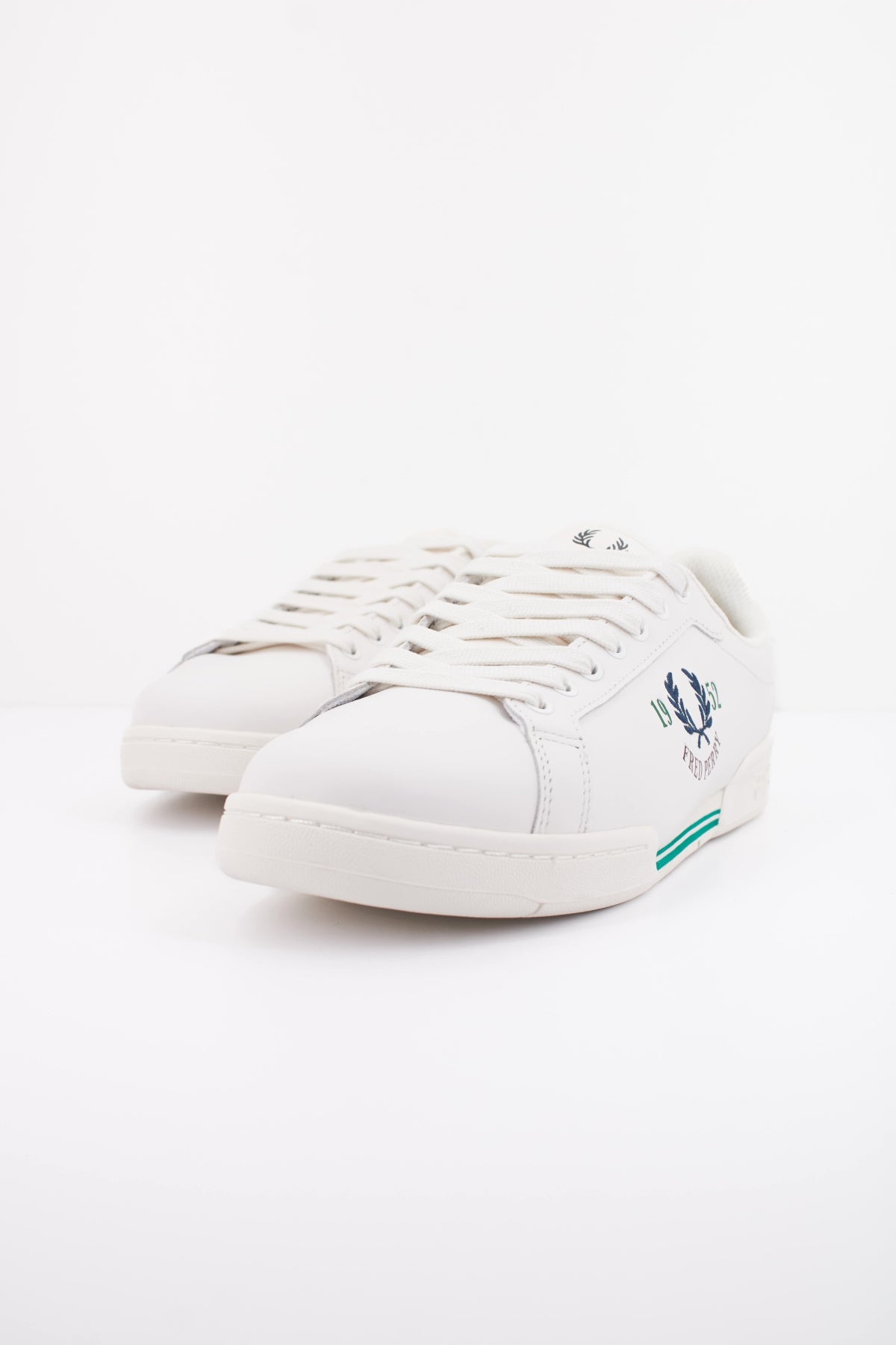 FRED PERRY B en color BLANCO (2)