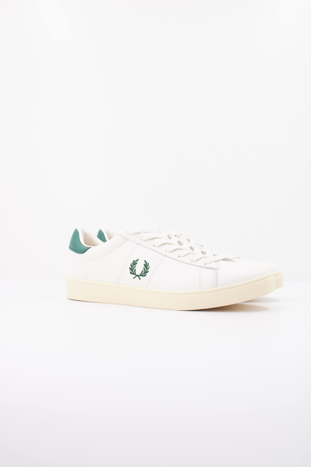 FRED PERRY BFP en color BLANCO (2)