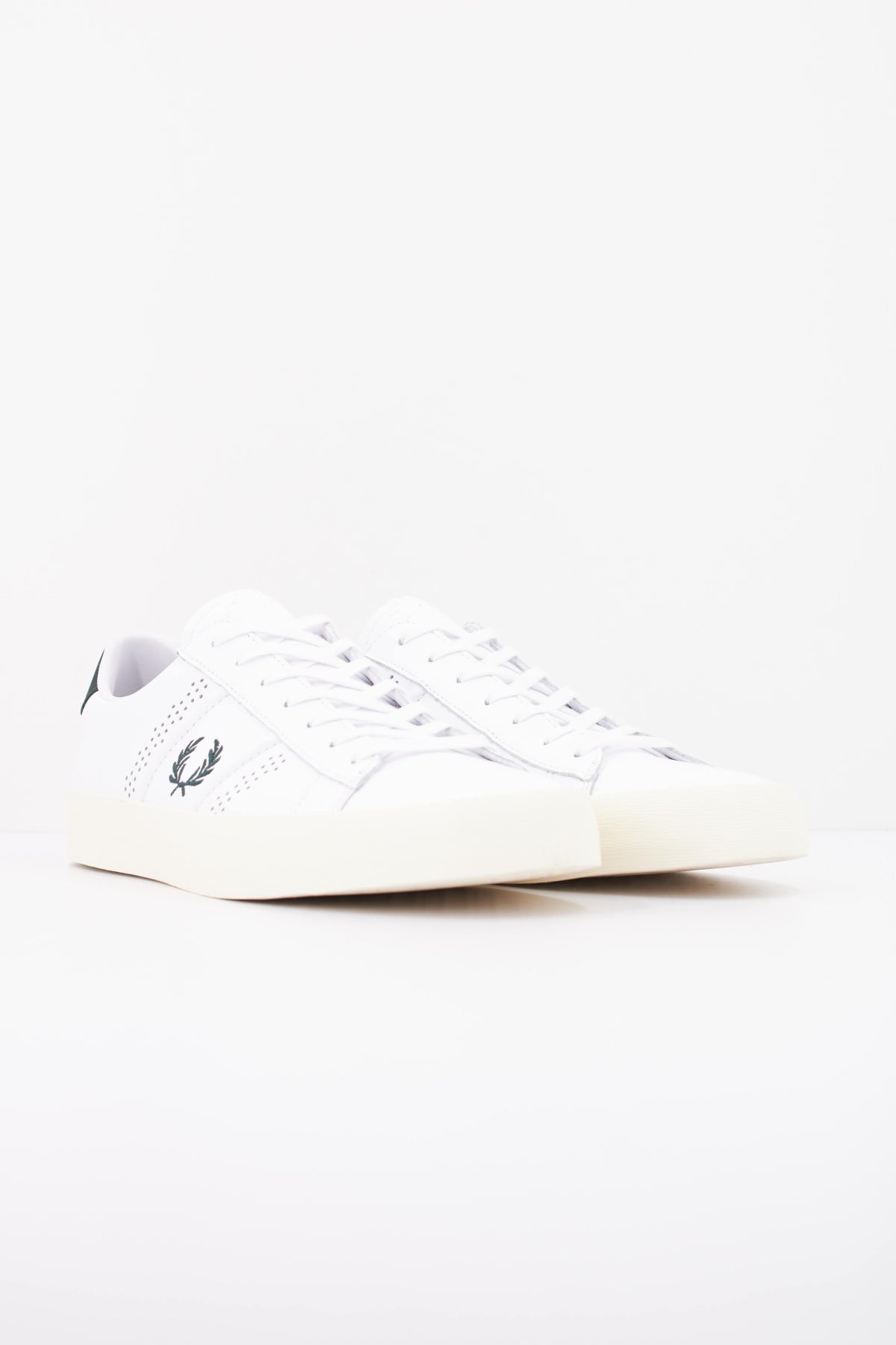 FRED PERRY B en color BLANCO (2)