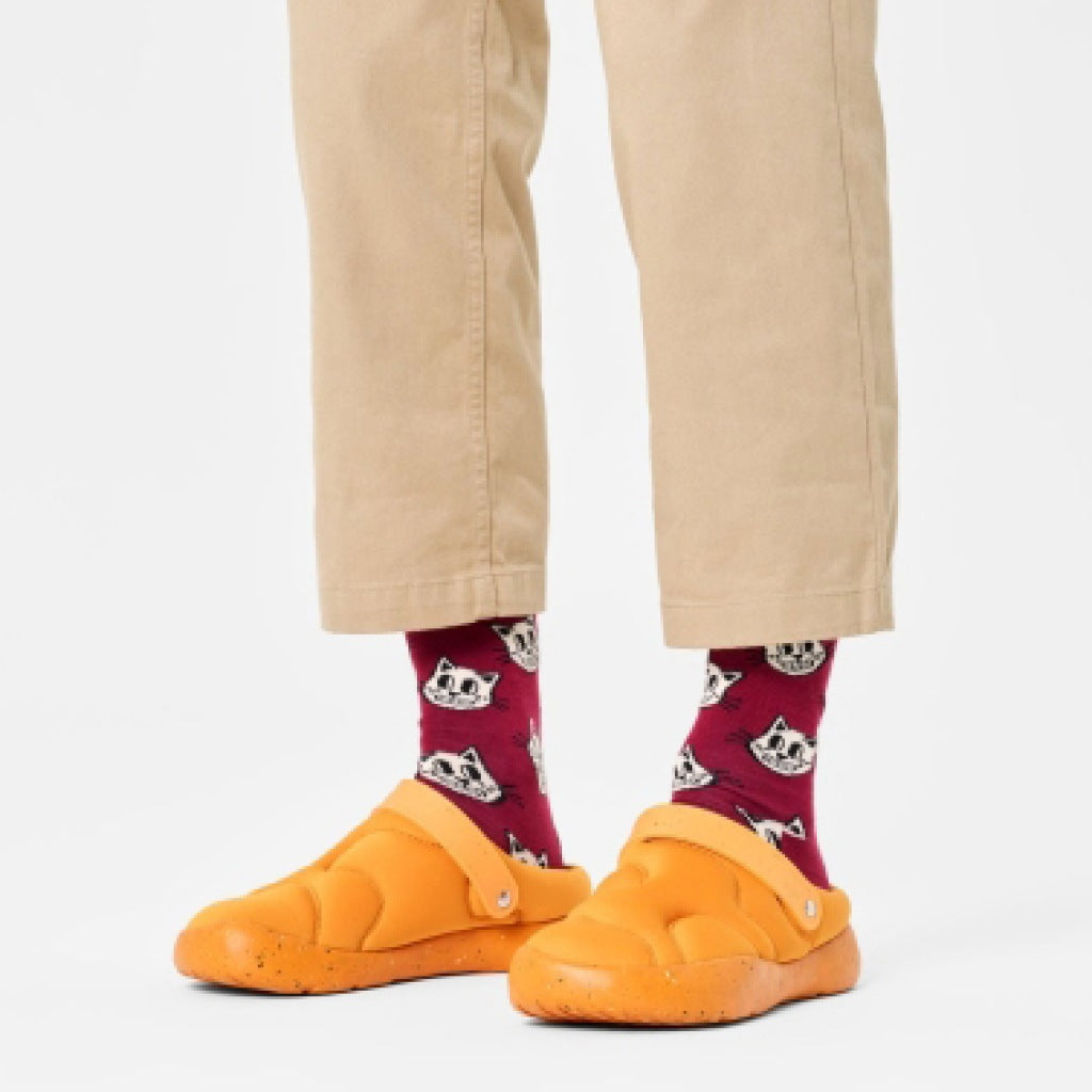 HAPPY SOCKS CAT SOCK en color BURDEOS (4)