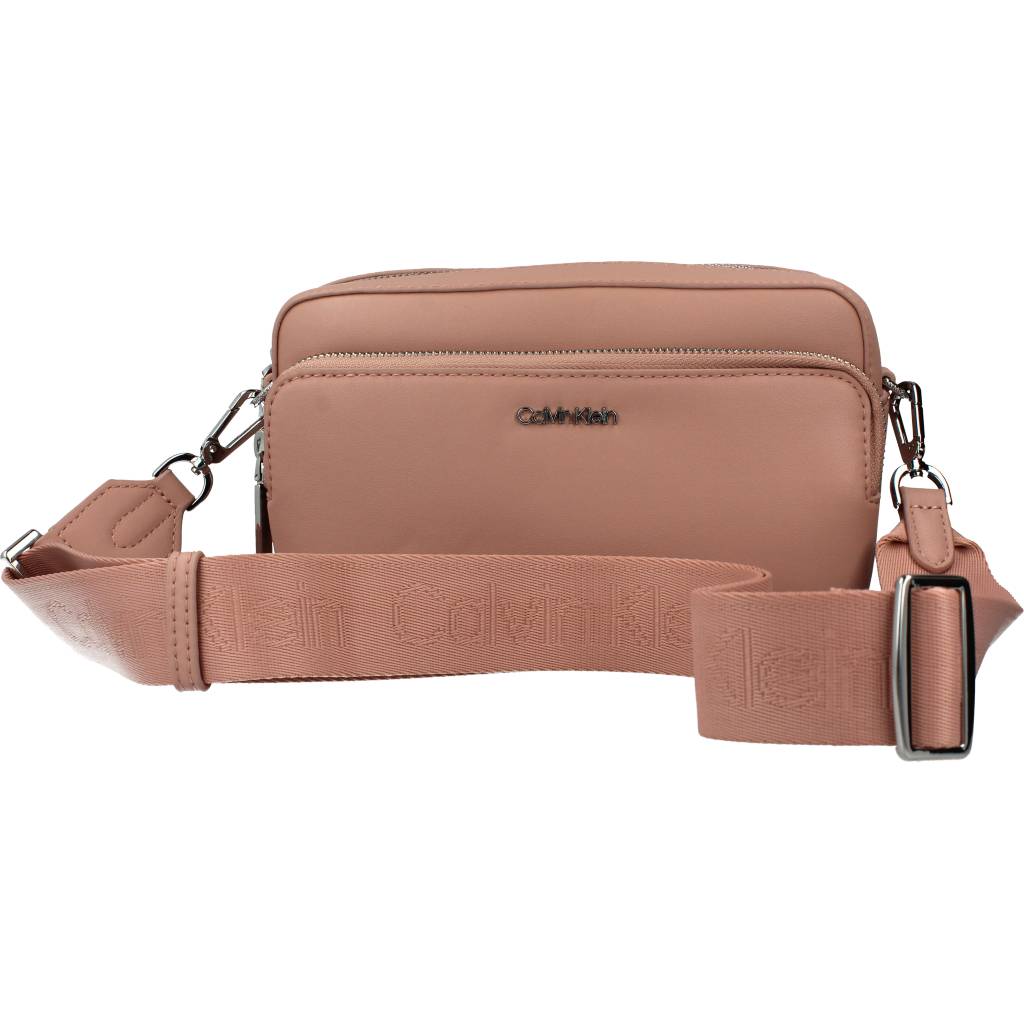 CALVIN KLEIN CK MUST CAMERA BAG W/PCK en color ROSA (2)