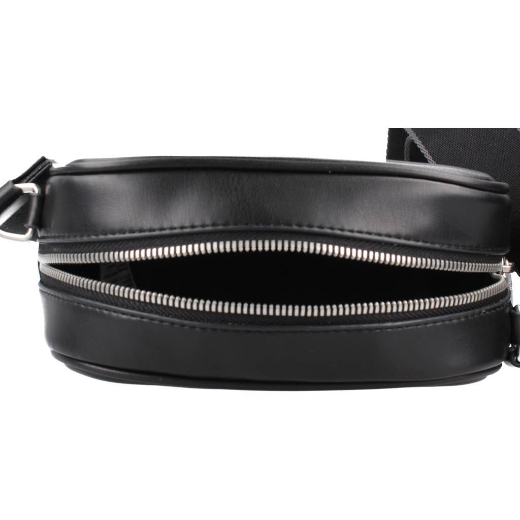 CALVIN KLEIN SLEEK CAMERA BAG SOLID en color NEGRO (4)