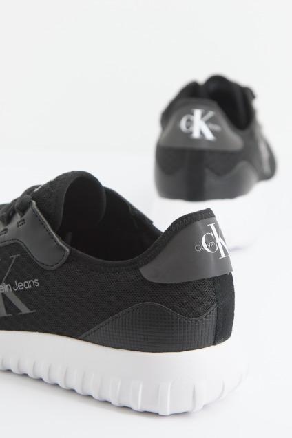 CALVIN KLEIN EVA RUNNER MONOLOGO en color NEGRO (2)