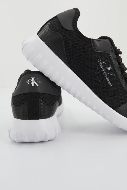 CALVIN KLEIN EVA RUNNER MONOLOGO W en color NEGRO (3)