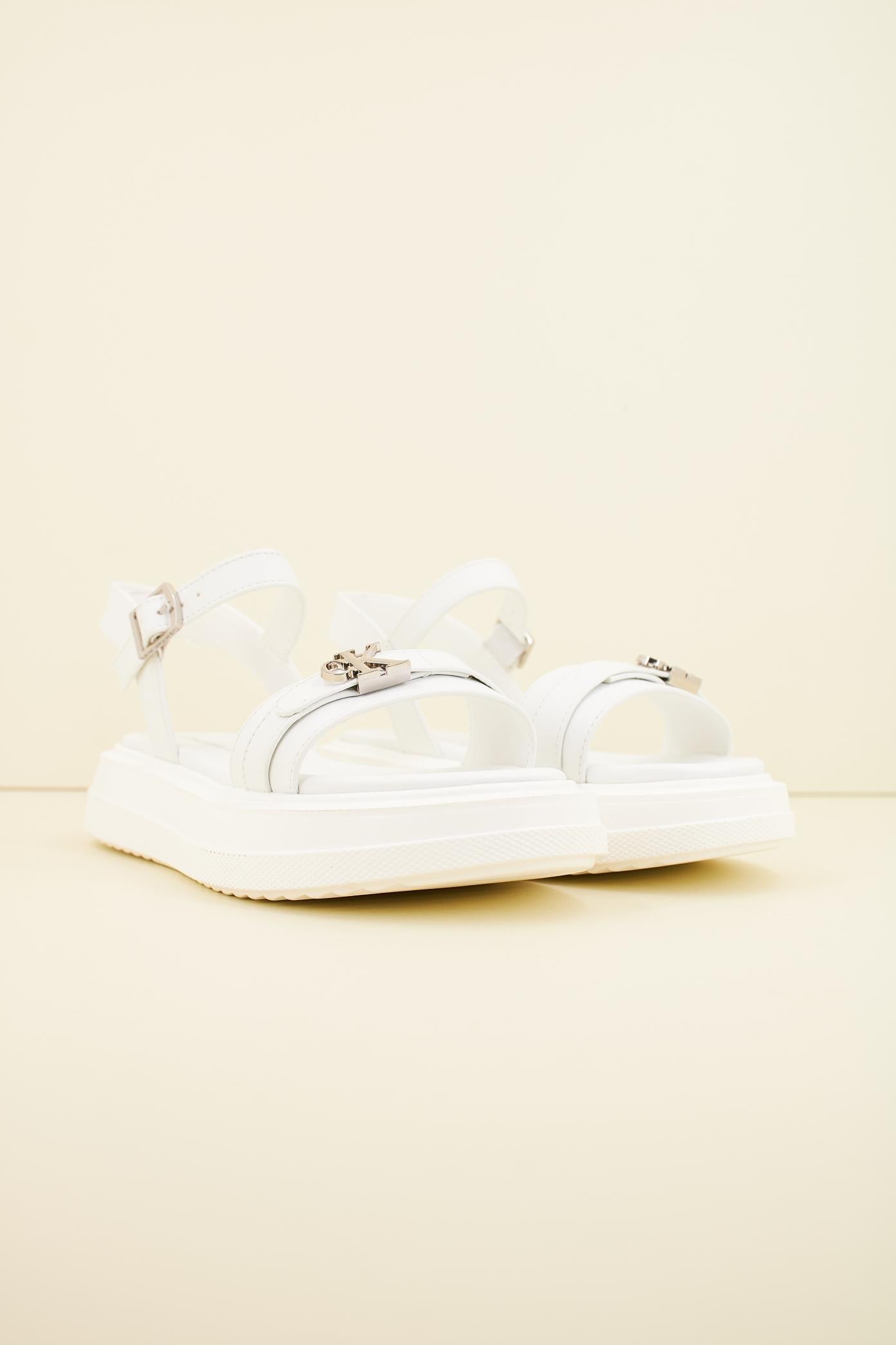 CALVIN KLEIN VA en color BLANCO (2)
