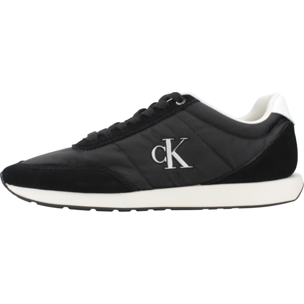 CALVIN KLEIN RETRO RUNNER ESS MIX MAT en color NEGRO (2)
