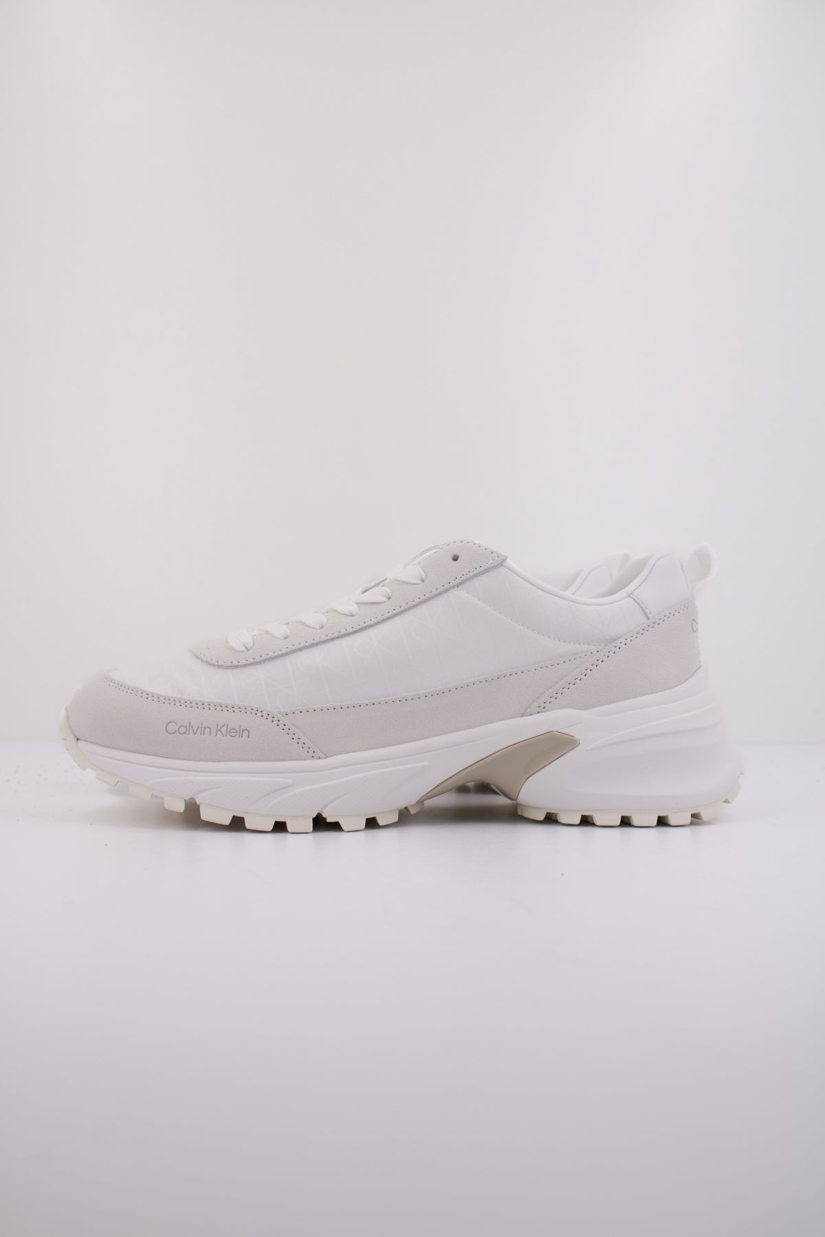 CALVIN KLEIN HIKE RUNNER CASUAL NY-SU en color BLANCO (1)
