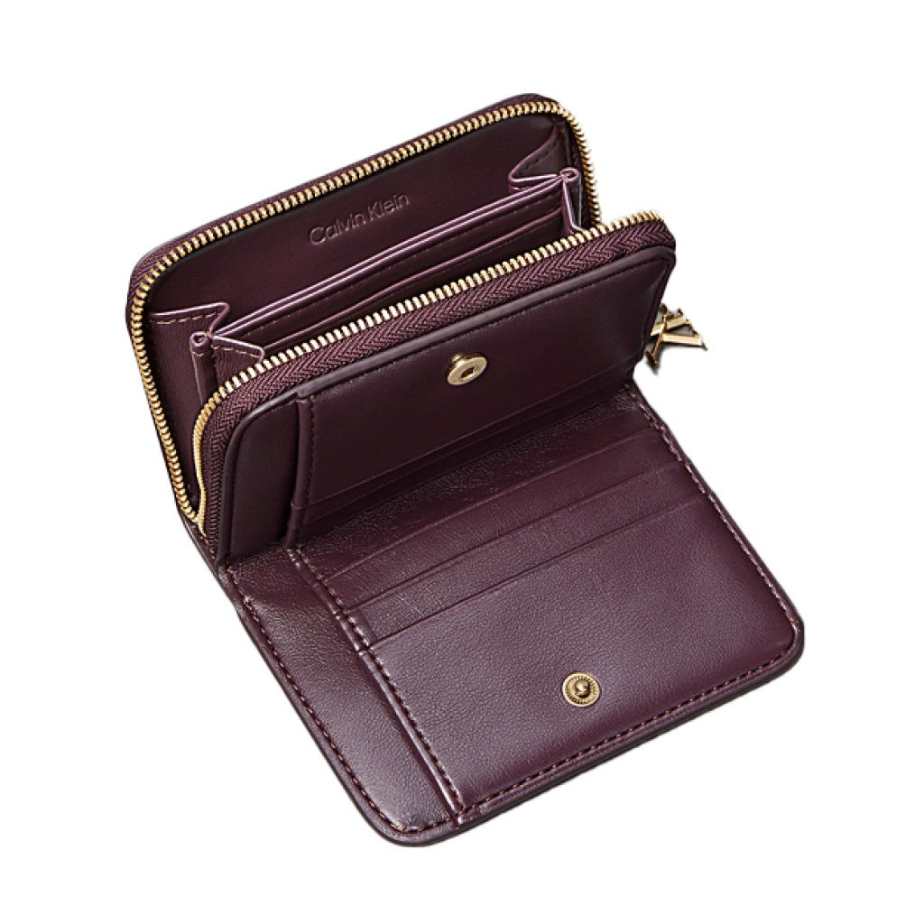 CALVIN KLEIN LVFG CK en color BURDEOS (6)