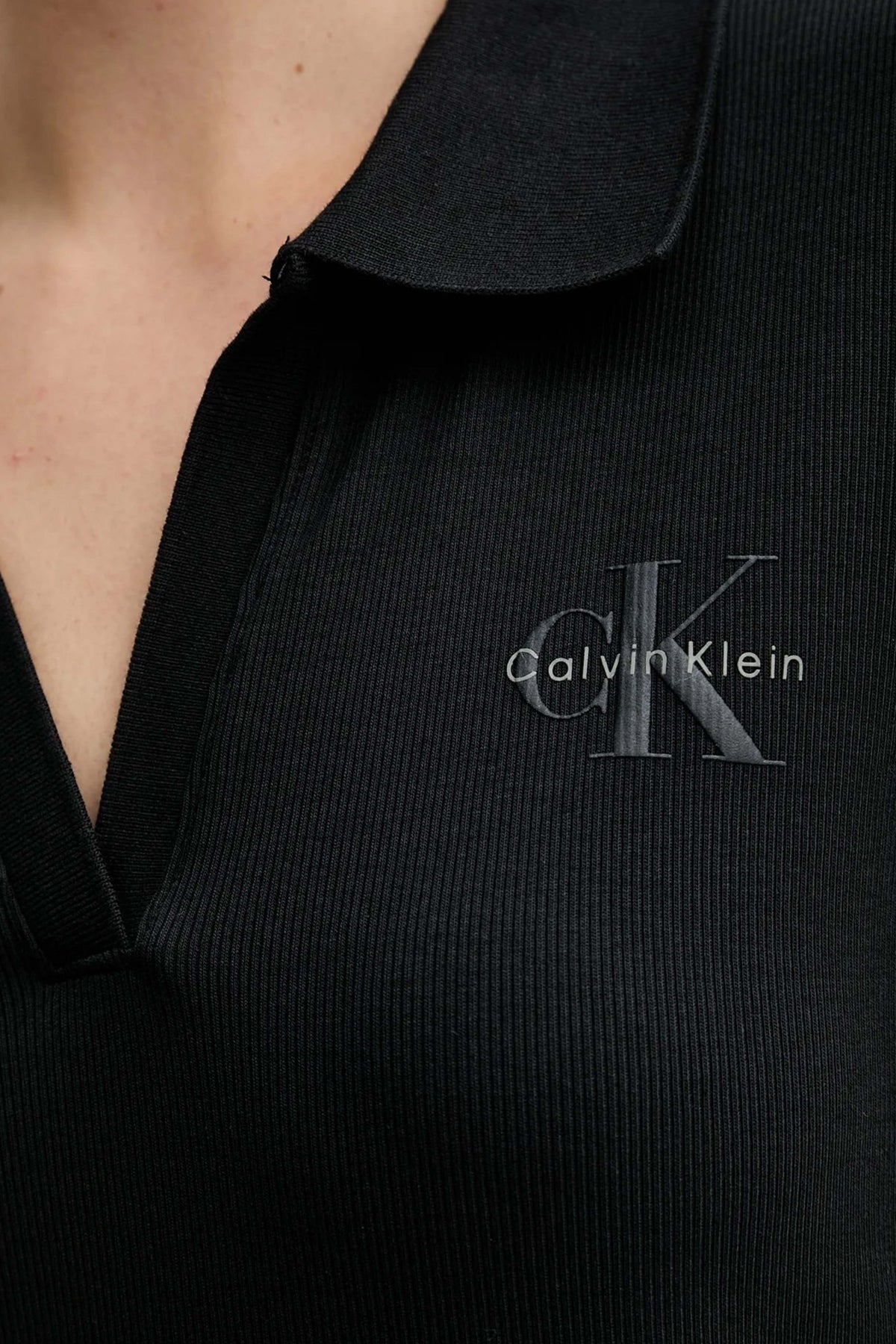 CALVIN KLEIN LVDG en color NEGRO (3)