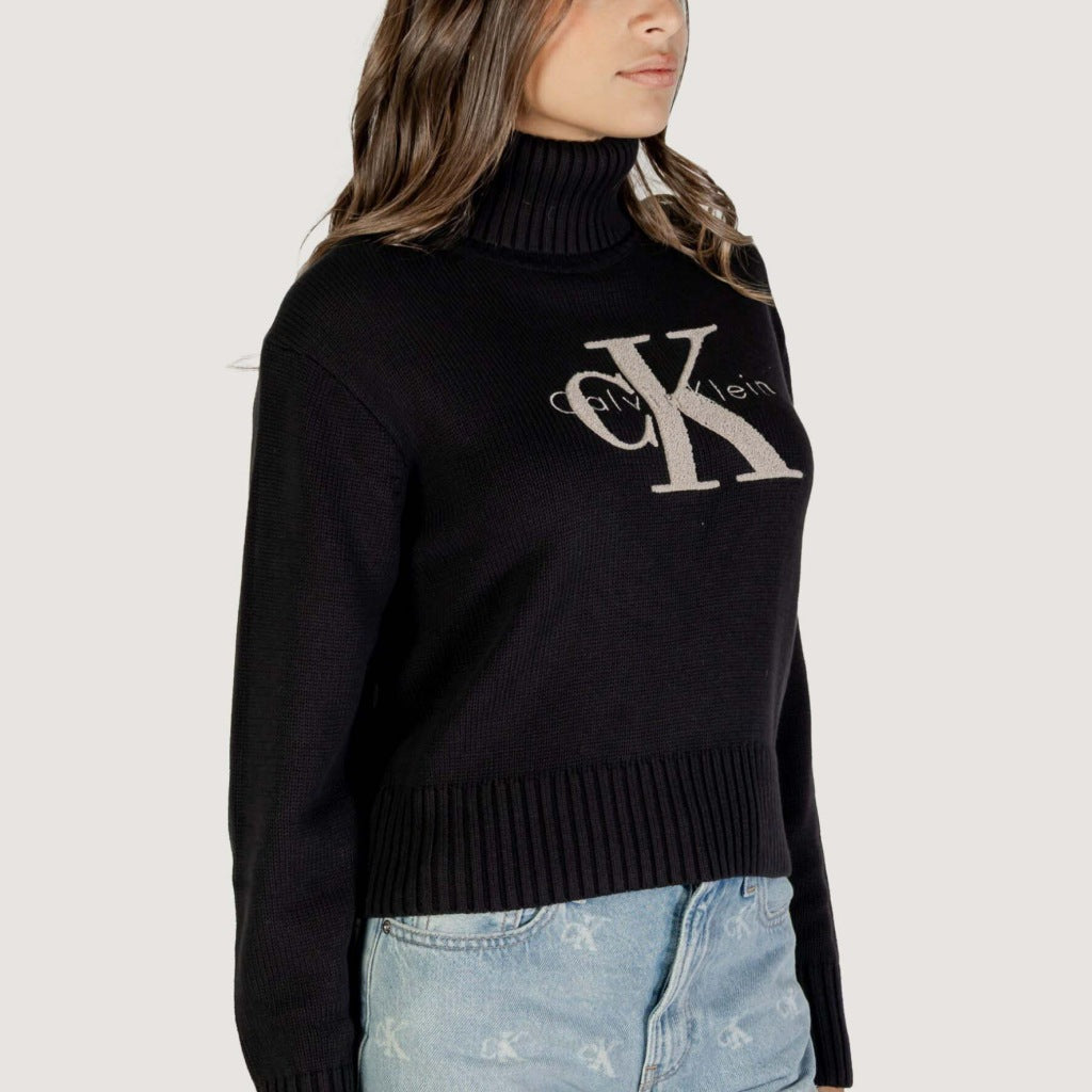 CALVIN KLEIN CHENILLE MONOLOGO en color NEGRO (5)
