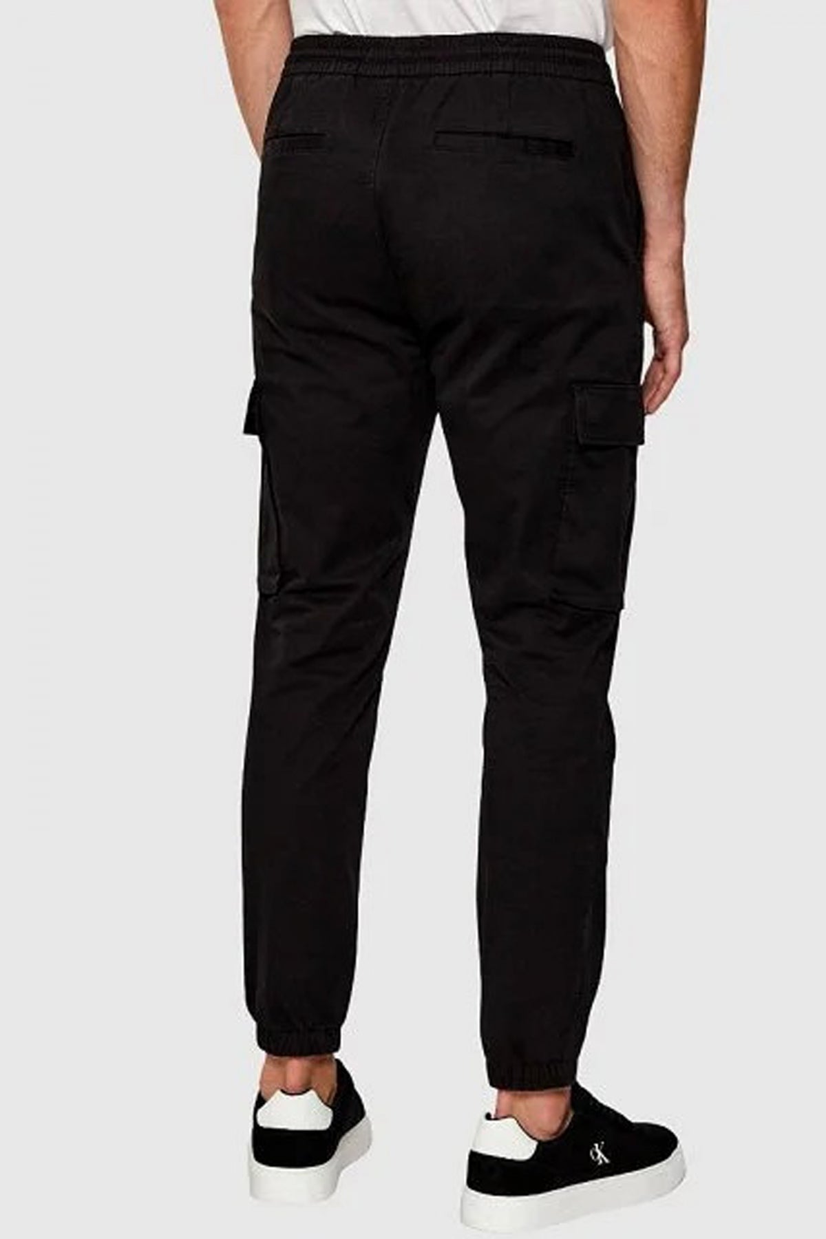 CALVIN KLEIN SKINNY ELASTIC TWILL CAR en color NEGRO (2)