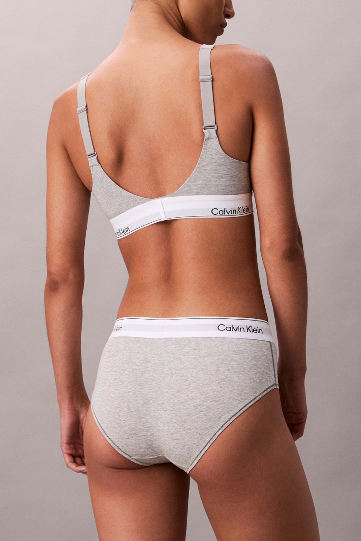 CALVIN KLEIN LIFT BRALETTE ICON COTTON MODAL en color GRIS (2)
