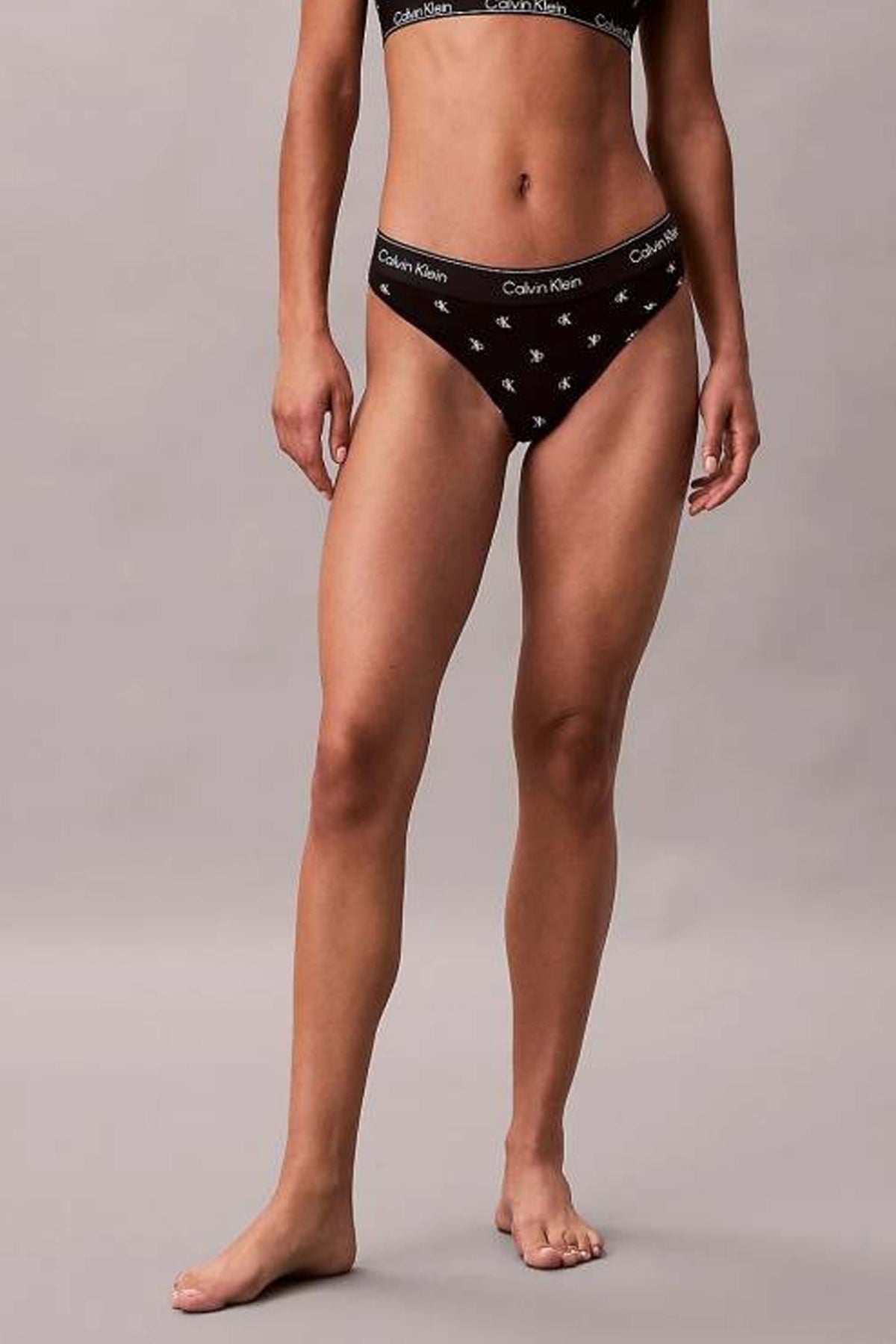 CALVIN KLEIN LVQF en color NEGRO (1)