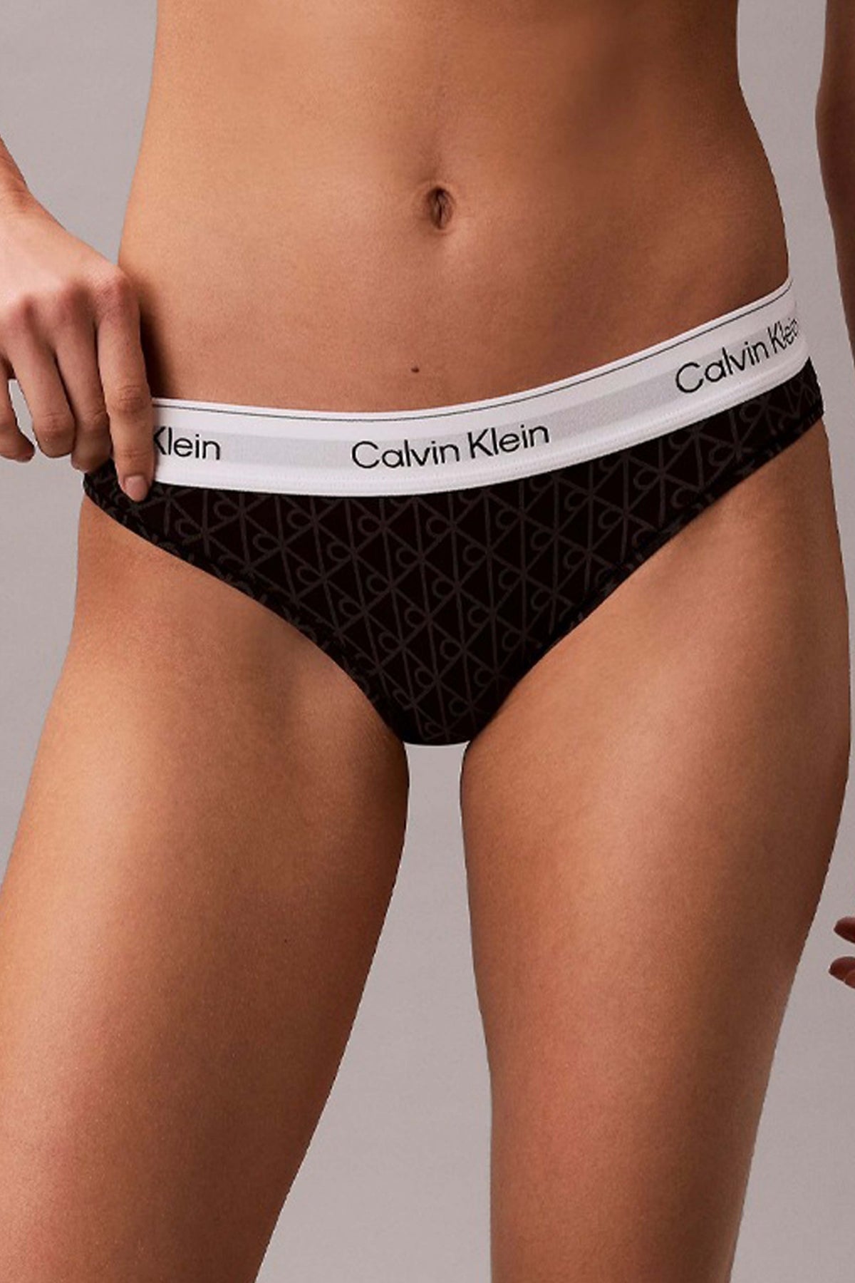 CALVIN KLEIN LVQF en color NEGRO (1)