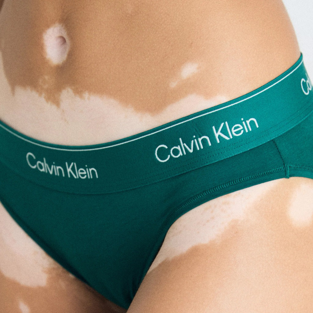 CALVIN KLEIN LVQF en color VERDE (6)