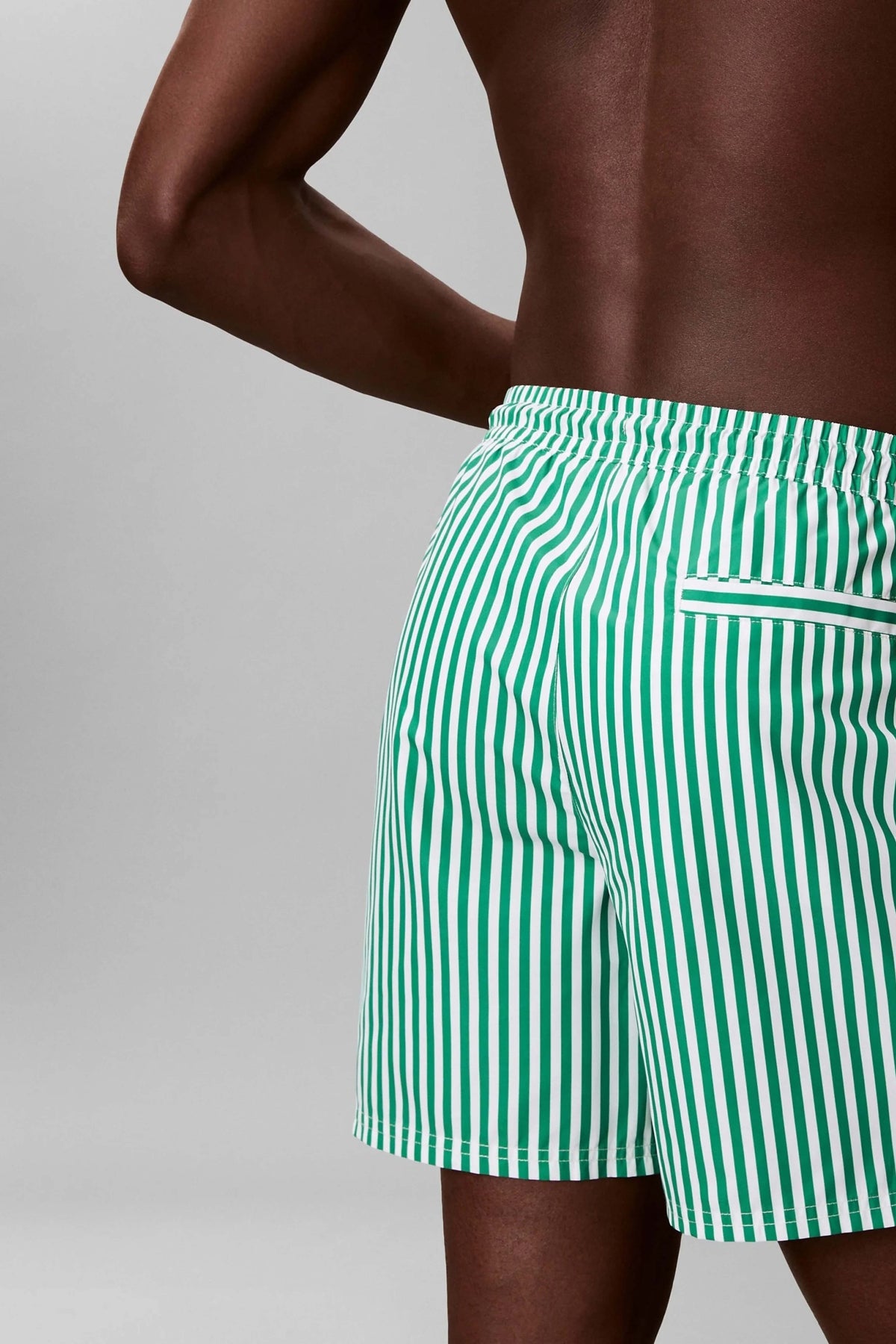 CALVIN KLEIN LVN en color VERDE (2)
