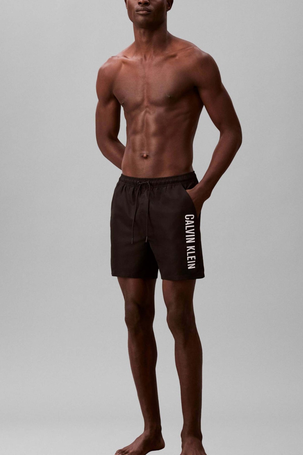 CALVIN KLEIN LVN en color NEGRO (3)