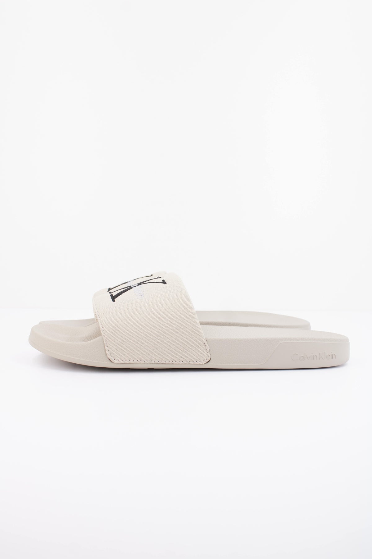 CALVIN KLEIN ESS SLIDE CV en color BEIS (1)