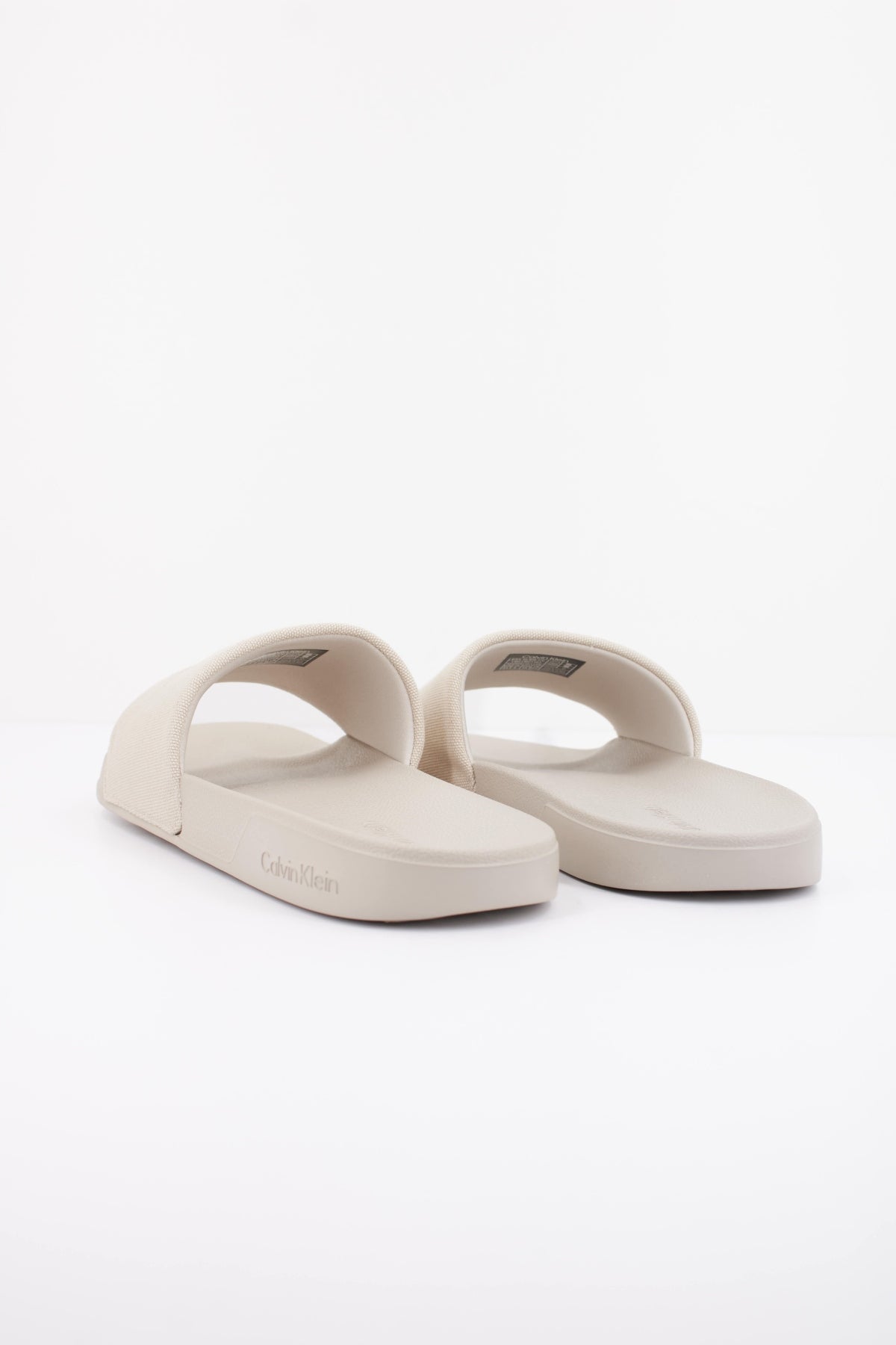 CALVIN KLEIN ESS SLIDE CV en color BEIS (4)