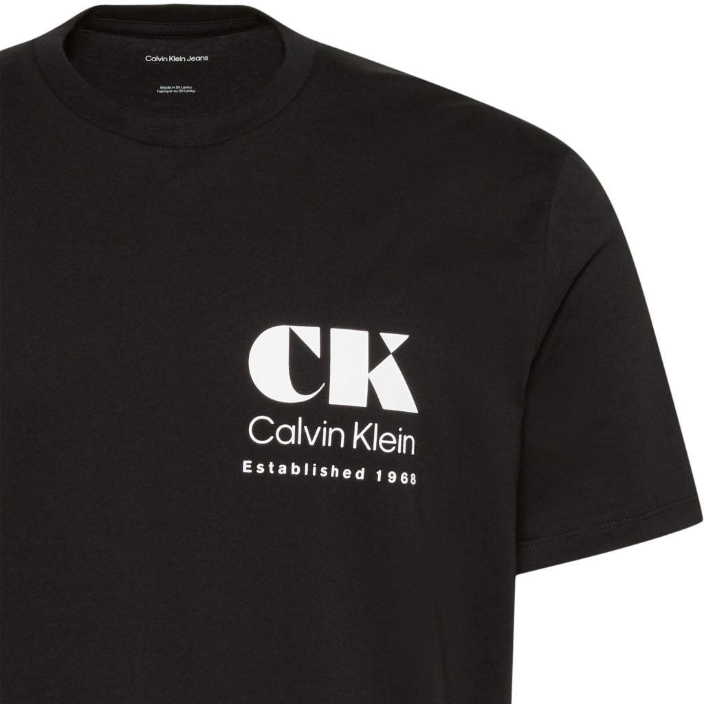 CALVIN KLEIN LVRGG EU CK RESORT GRAPHIC TEE en color NEGRO (6)