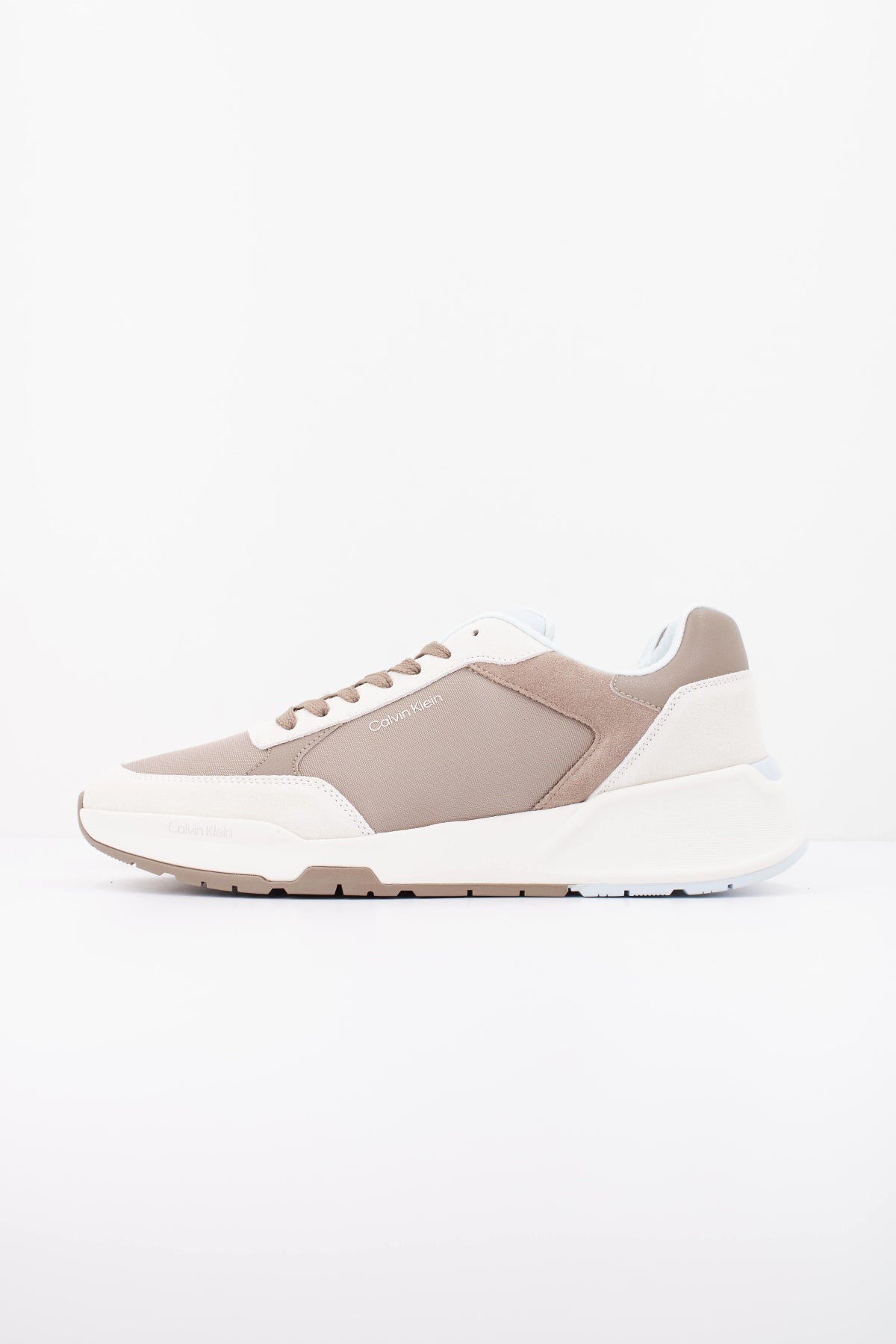 CALVIN KLEIN HMHM CITY RUNNER LACEUP en color BEIS (1)
