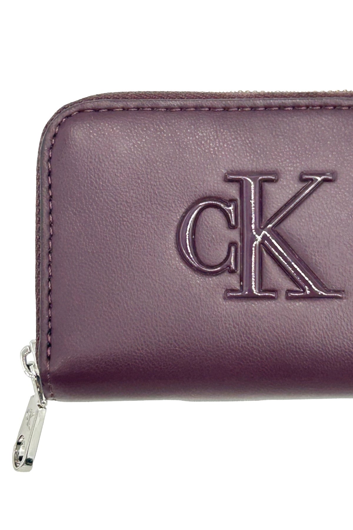 CALVIN KLEIN LVFG BOLD CK MEDIUM ZIP AROUN en color (2)