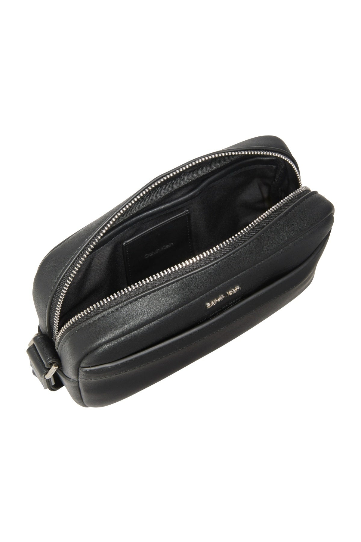 CALVIN KLEIN LVDG RAISED POUCH W HANDLE en color NEGRO (3)