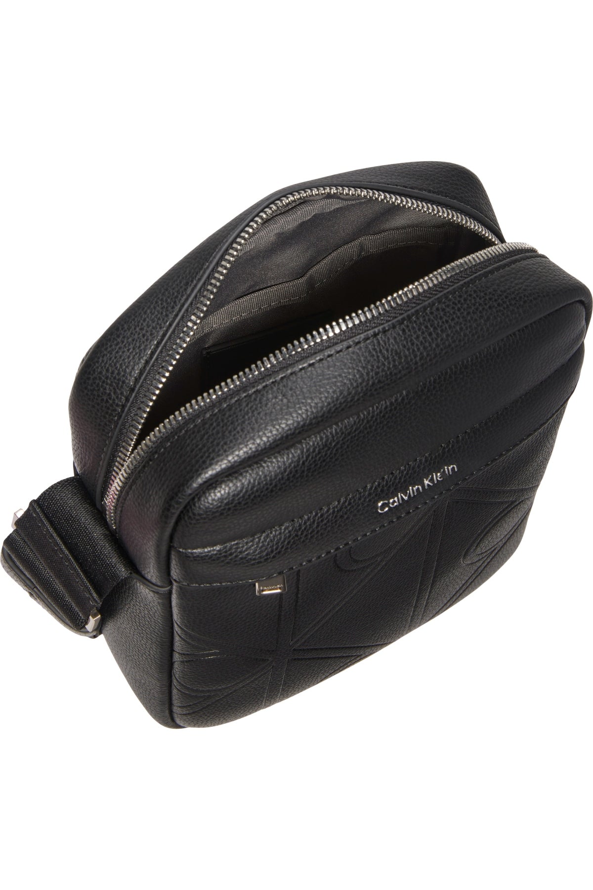 CALVIN KLEIN LVDG EMBLEM AOP EMBOSS REPORT en color NEGRO (3)