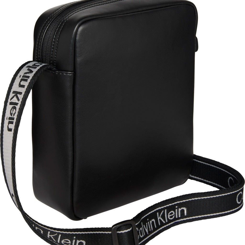 CALVIN KLEIN LVDG BOLD LOGO WEBBING REPORT en color NEGRO (5)