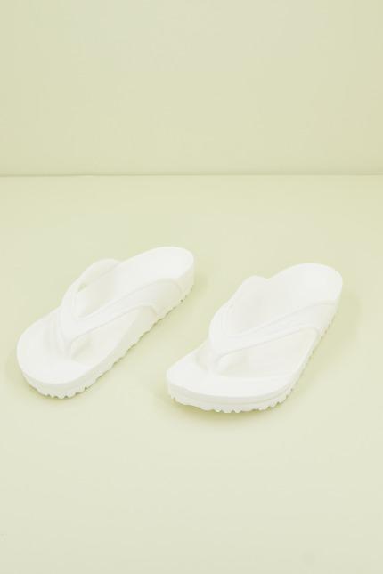 BIRKENSTOCK HONOLULU EVA en color BLANCO (1)