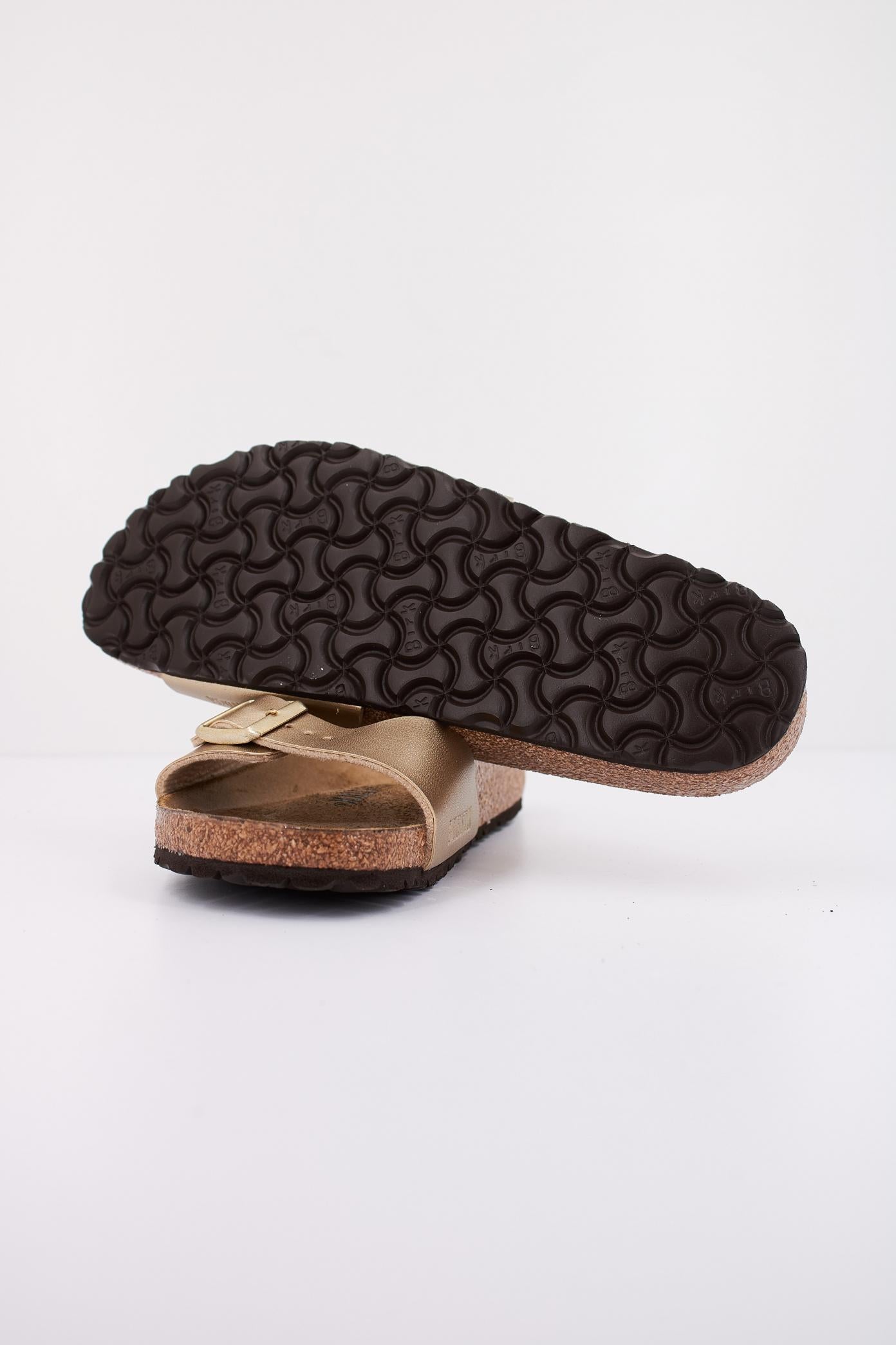 BIRKENSTOCK MADRID BF en color ORO (5)