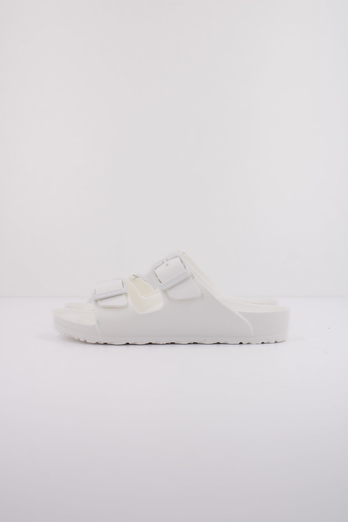 BIRKENSTOCK ARIZONA EVA PLAYGROUND en color BLANCO (1)
