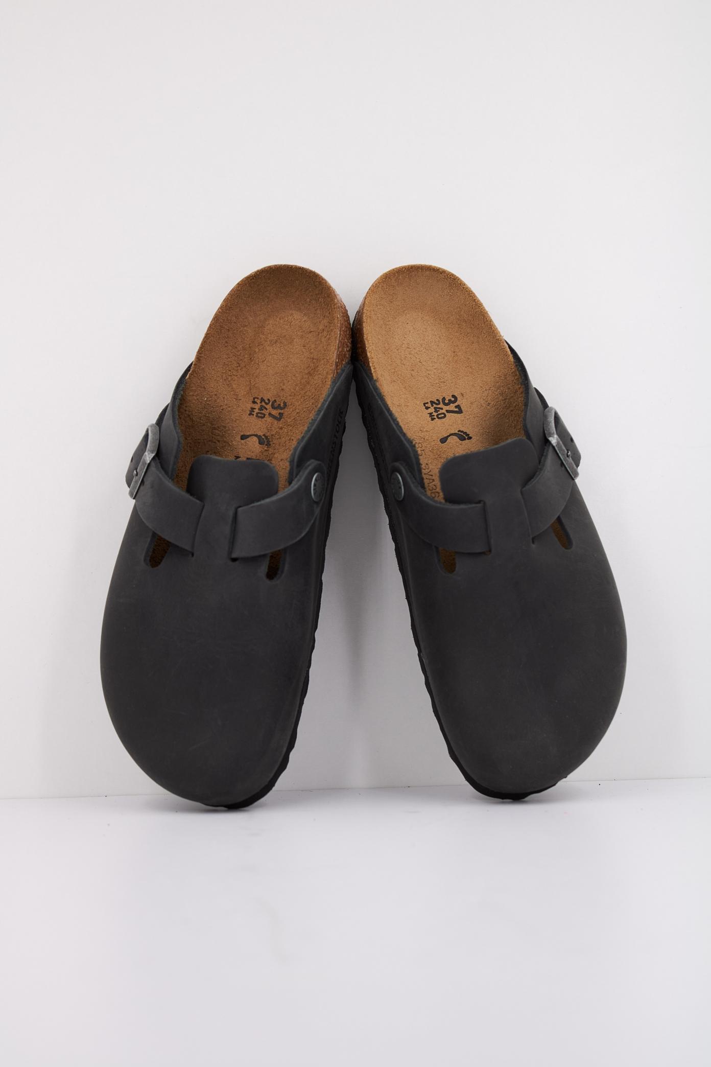 BIRKENSTOCK BOSTON en color NEGRO (3)