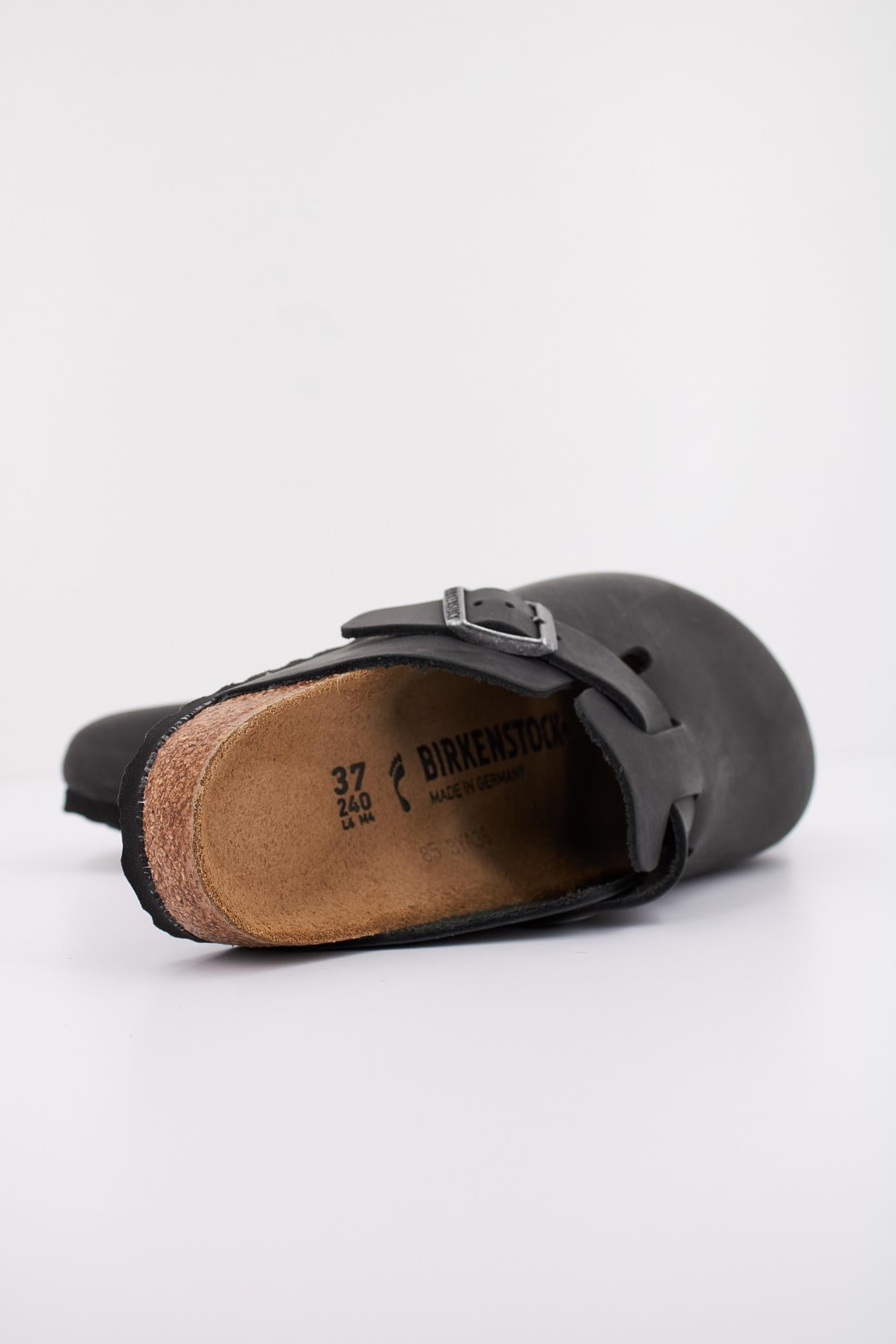 BIRKENSTOCK BOSTON en color NEGRO (5)