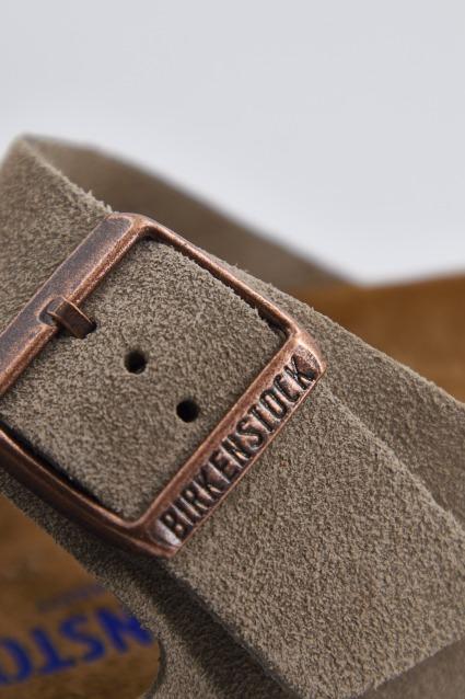 BIRKENSTOCK ARIZONA en color BEIS (4)