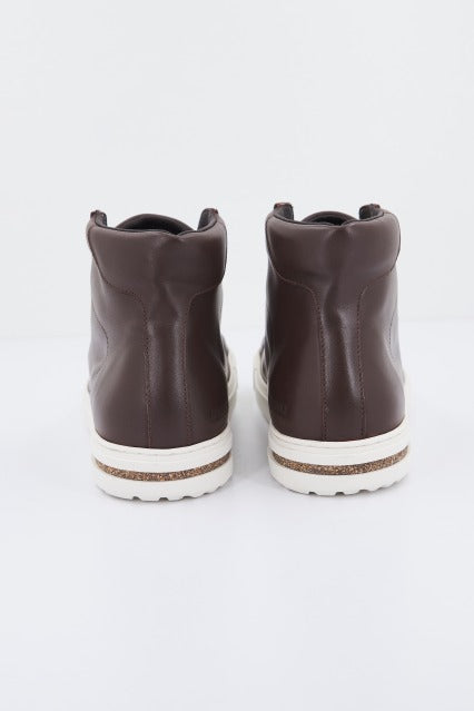 BIRKENSTOCK BEND MID en color MARRON (3)