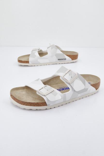 BIRKENSTOCK ARIZONA SFB en color BLANCO (1)