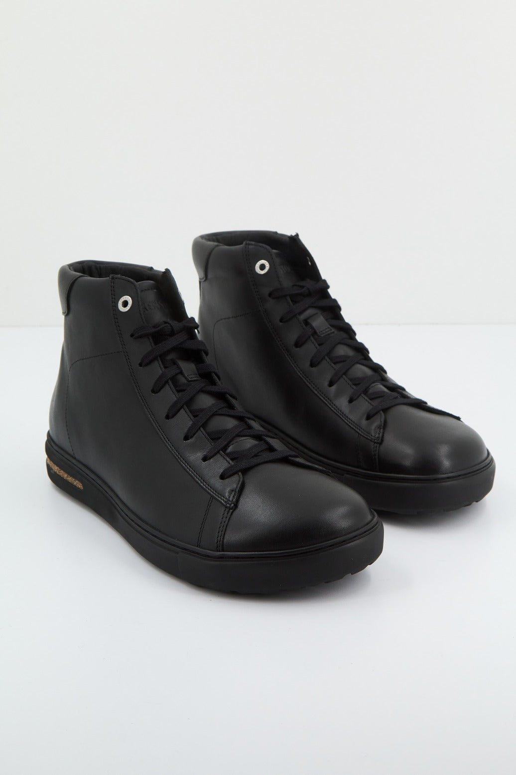 BIRKENSTOCK BEND MID SMOOTH en color NEGRO (2)