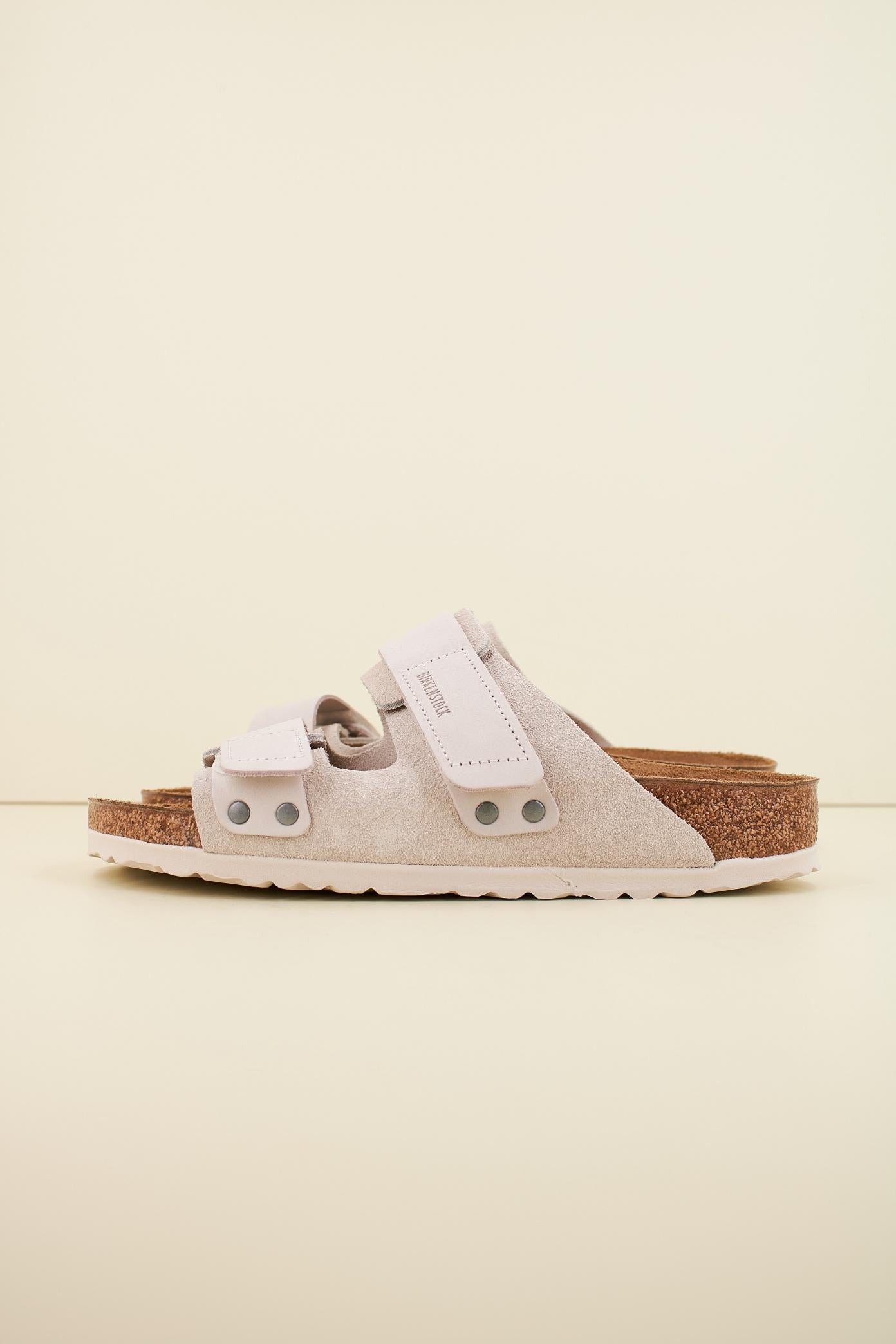 BIRKENSTOCK UJI en color BLANCO (1)